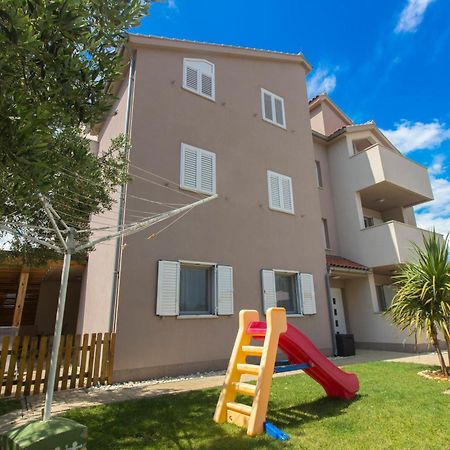 Apartmani Gnjidic Srima Esterno foto