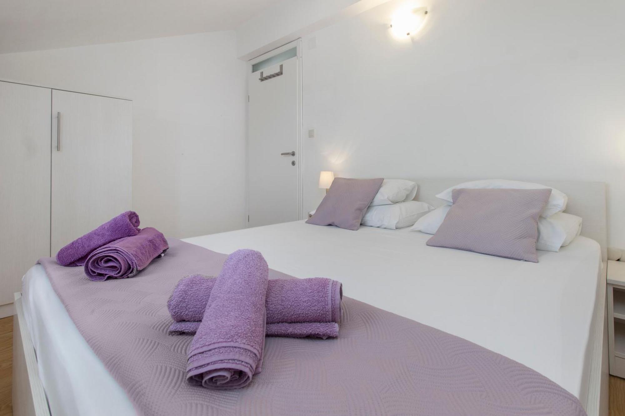 Apartmani Gnjidic Srima Esterno foto