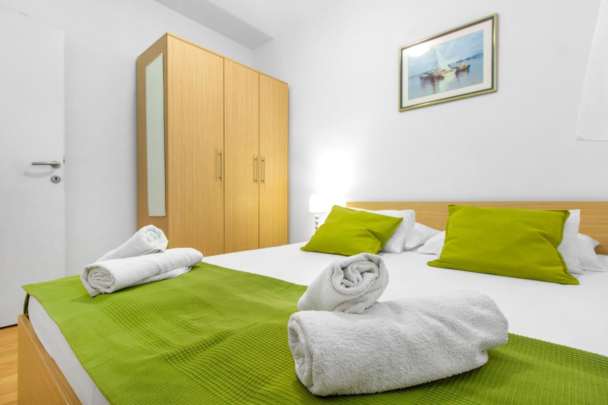 Apartmani Gnjidic Srima Esterno foto