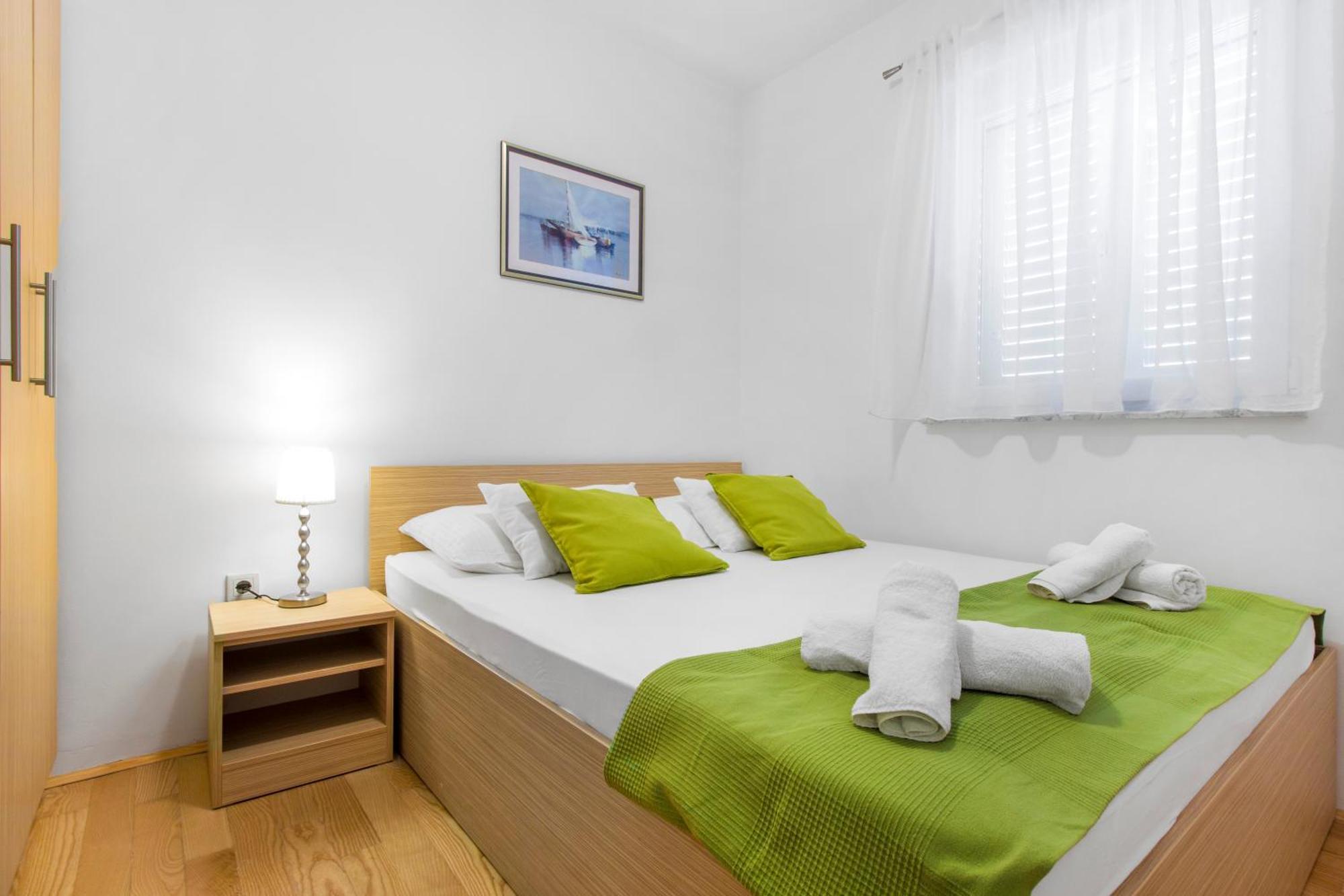 Apartmani Gnjidic Srima Esterno foto